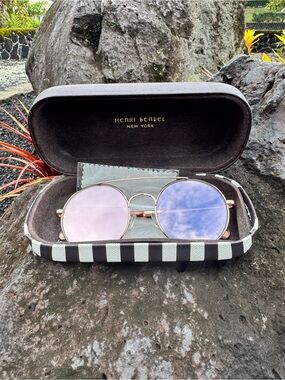 Henri Bendel NWOT Campbell Round Sunglasses Rose Gold Purple Mirror Lens